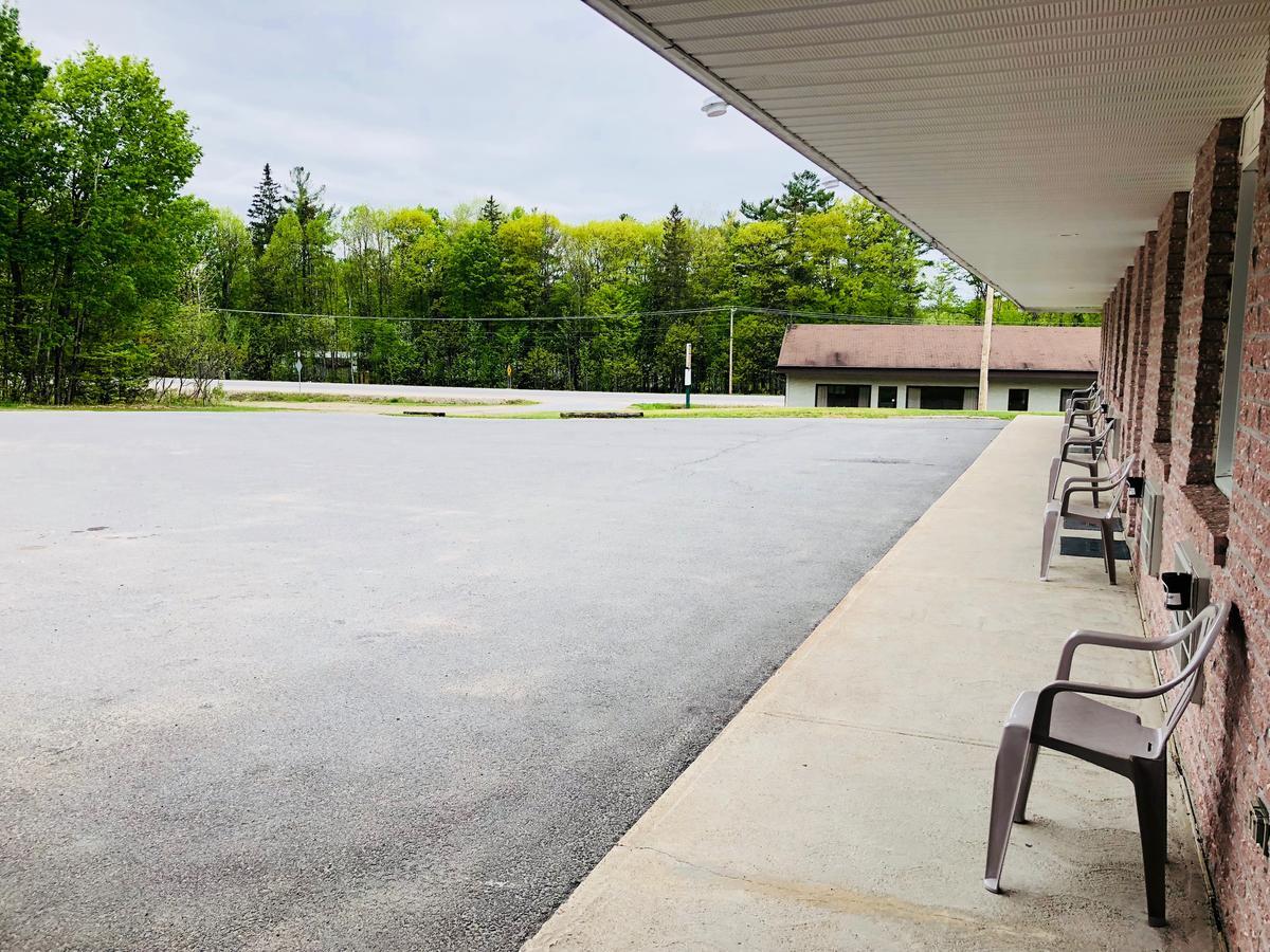 Motel Bryson Exterior photo